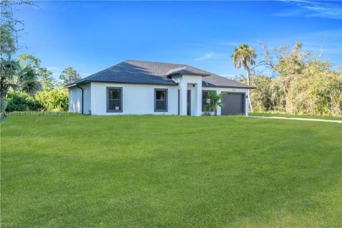 Casa en venta en Lehigh Acres, Florida, 3 dormitorios № 2018295 - foto 30