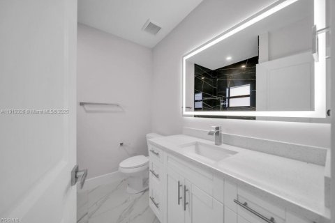 Casa en venta en Lehigh Acres, Florida, 3 dormitorios № 2018295 - foto 21