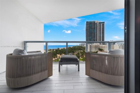 Condo in Miami Beach, Florida, 1 bedroom  № 2022961 - photo 18