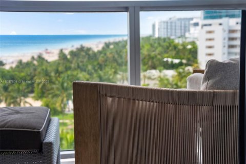 Condo in Miami Beach, Florida, 1 bedroom  № 2022961 - photo 19