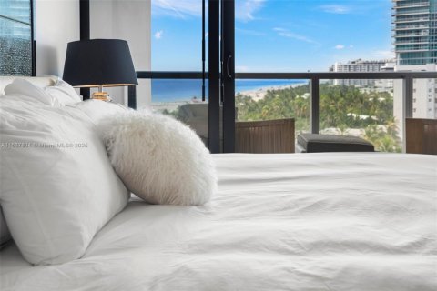 Condo in Miami Beach, Florida, 1 bedroom  № 2022961 - photo 16