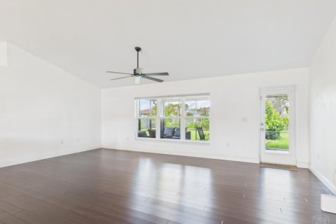 Casa en venta en Port St. Lucie, Florida, 3 dormitorios, 143.72 m2 № 2173649 - foto 9