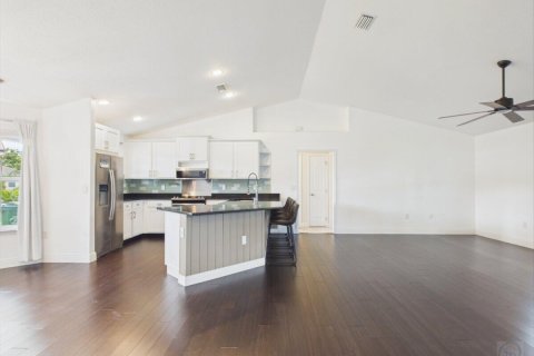 Casa en venta en Port St. Lucie, Florida, 3 dormitorios, 143.72 m2 № 2173649 - foto 5