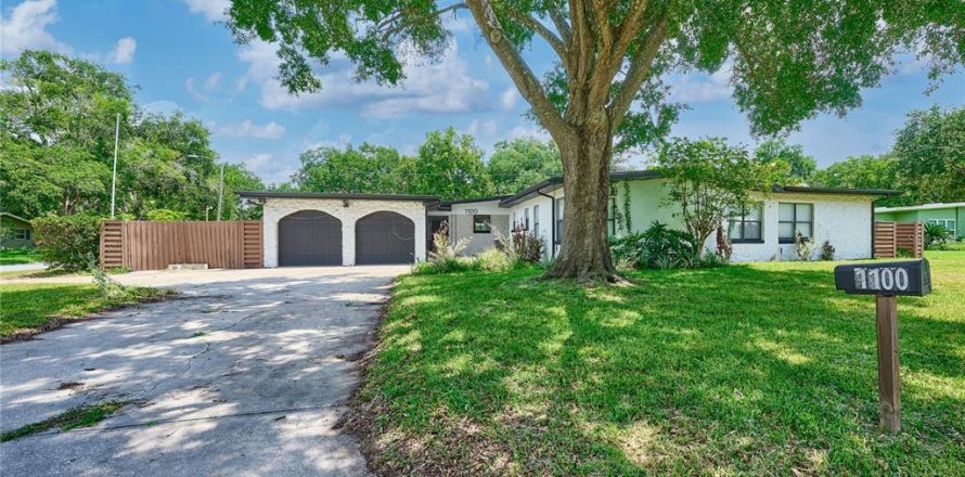 Villa ou maison à Sanford, Floride 5 chambres, 206.8 m2 № 2223076