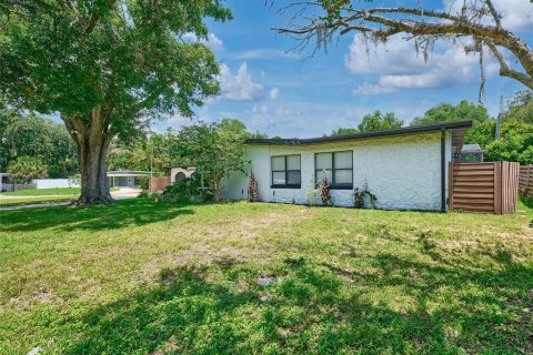 Villa ou maison à vendre à Sanford, Floride: 5 chambres, 206.8 m2 № 2223076 - photo 4