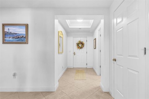 Condo in Punta Gorda, Florida, 3 bedrooms № 2166293 - photo 2
