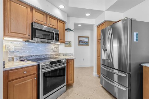 Condo in Punta Gorda, Florida, 3 bedrooms № 2166293 - photo 17
