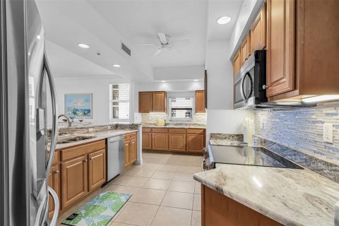 Condo in Punta Gorda, Florida, 3 bedrooms № 2166293 - photo 18