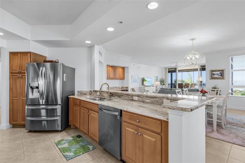 Condo in Punta Gorda, Florida, 3 bedrooms № 2166293 - photo 16