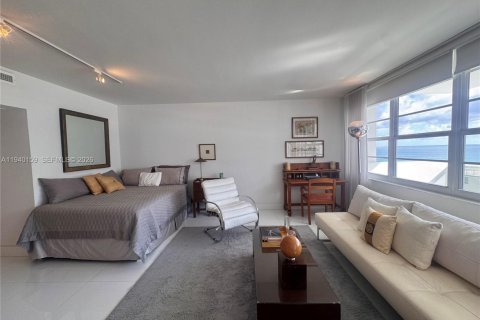 Condominio en alquiler en Miami Beach, Florida, 51.1 m2 № 1997366 - foto 13