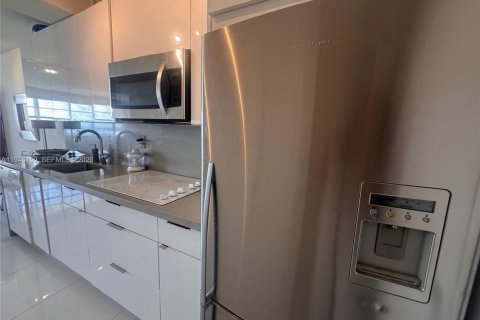 Condominio en alquiler en Miami Beach, Florida, 51.1 m2 № 1997366 - foto 6