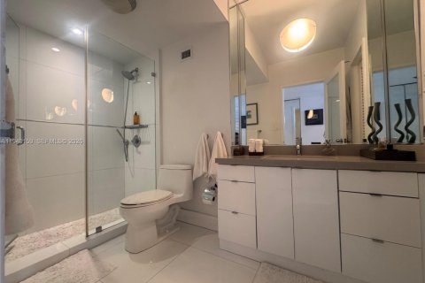 Condominio en alquiler en Miami Beach, Florida, 51.1 m2 № 1997366 - foto 12