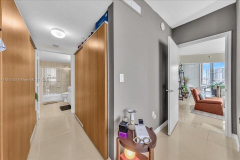 Купить кондоминиум в Майами, Флорида 2 спальни, 97.36м2, № 1875029 - фото 14