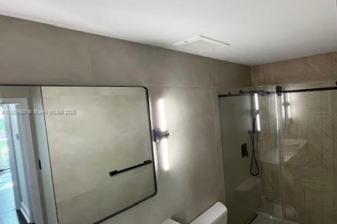 Condominio en venta en Miami, Florida, 1 dormitorio, 78.5 m2 № 1888893 - foto 5