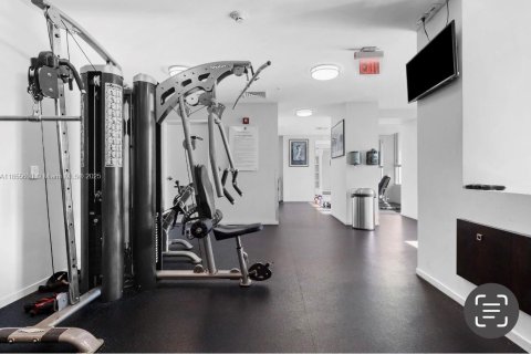 Condominio en venta en Miami, Florida, 1 dormitorio, 78.5 m2 № 1888893 - foto 13