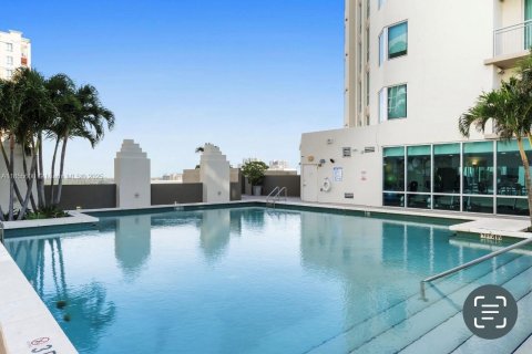 Condominio en venta en Miami, Florida, 1 dormitorio, 78.5 m2 № 1888893 - foto 20