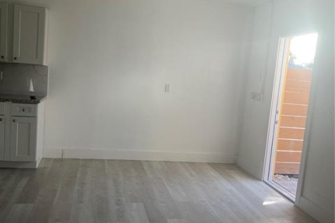Casa en alquiler en Winter Haven, Florida, 3 dormitorios, 129.23 m2 № 1904512 - foto 21