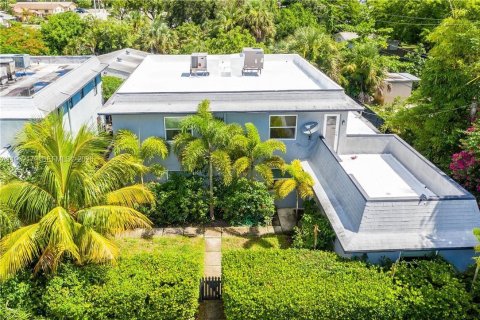 Commercial property in Fort Lauderdale, Florida 260.68 sq.m. № 2024839