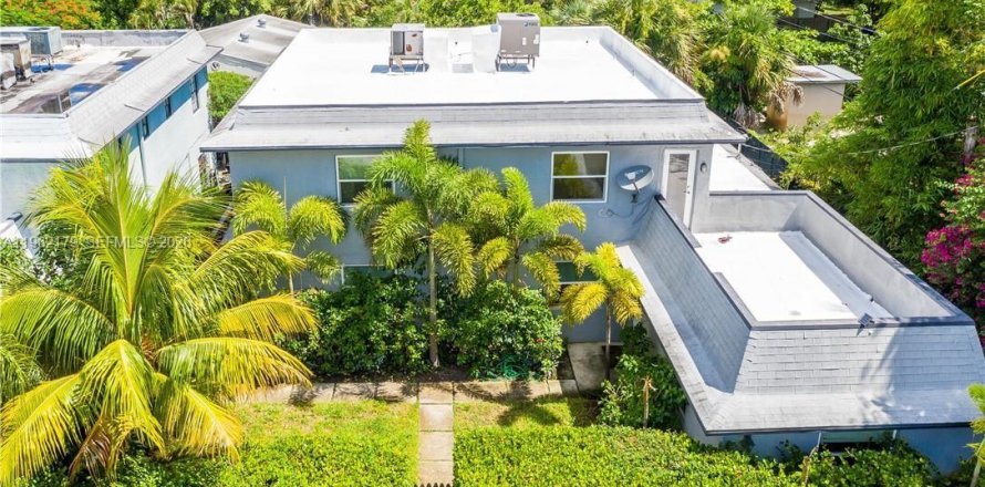 Commercial property in Fort Lauderdale, Florida 260.68 sq.m. № 2024839