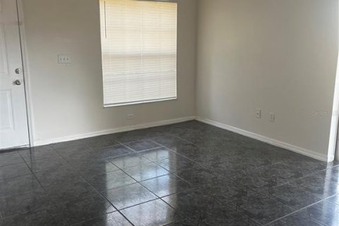 Villa ou maison à louer à Orlando, Floride: 3 chambres, 111.67 m2 № 2100325 - photo 6