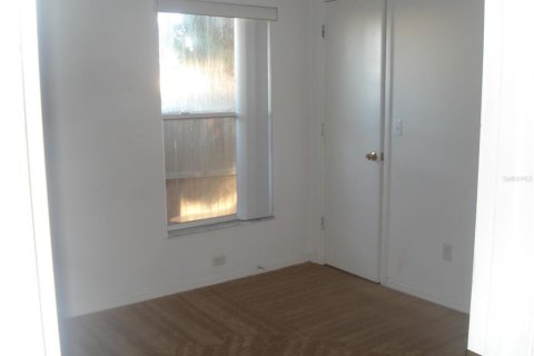 Villa ou maison à louer à Orlando, Floride: 3 chambres, 111.67 m2 № 2100325 - photo 2