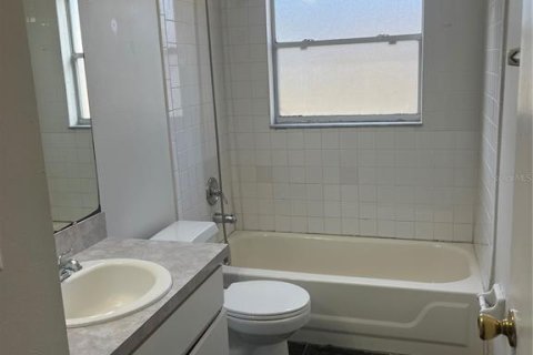 Villa ou maison à louer à Orlando, Floride: 3 chambres, 111.67 m2 № 2100325 - photo 13