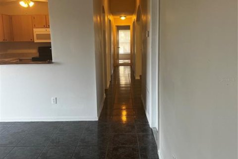 Villa ou maison à louer à Orlando, Floride: 3 chambres, 111.67 m2 № 2100325 - photo 4