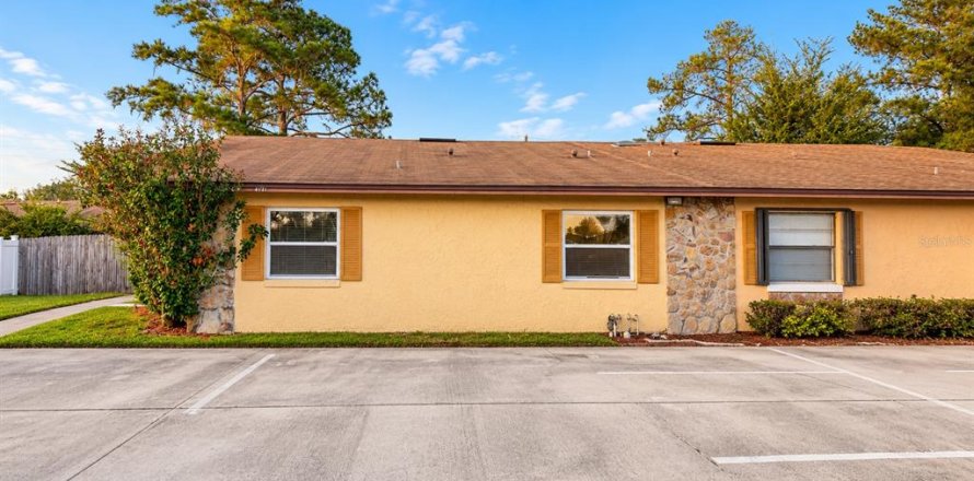 Touwnhouse à Kissimmee, Floride 2 chambres, 86.4 m2 № 2433563