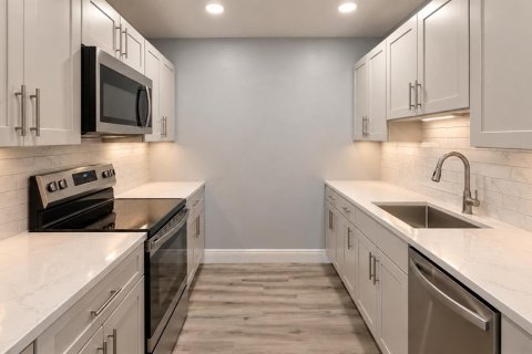 Touwnhouse à louer à Kissimmee, Floride: 2 chambres, 86.4 m2 № 2433563 - photo 16