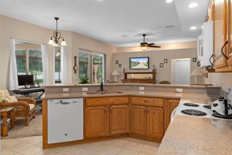 House in Beverly Hills, Florida 3 bedrooms, 180.51 sq.m. № 1915821 - photo 24