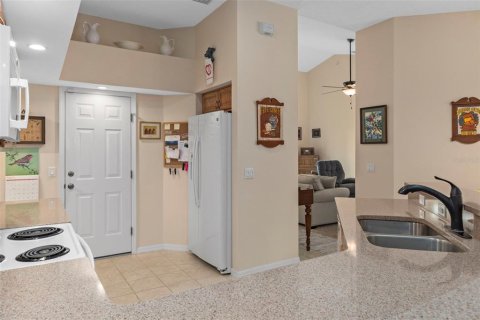 House in Beverly Hills, Florida 3 bedrooms, 180.51 sq.m. № 1915821 - photo 25