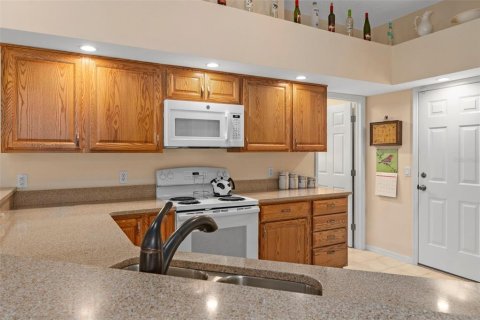 House in Beverly Hills, Florida 3 bedrooms, 180.51 sq.m. № 1915821 - photo 23