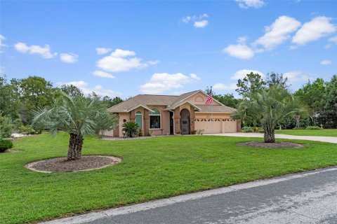 House in Beverly Hills, Florida 3 bedrooms, 180.51 sq.m. № 1915821 - photo 6