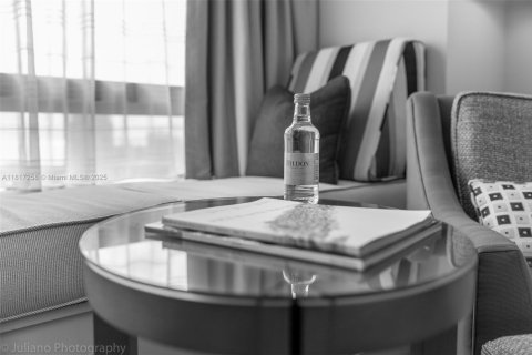 Condominio en alquiler en Miami, Florida, 1 dormitorio, 91.32 m2 № 1937595 - foto 20