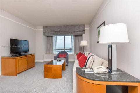 Copropriété à louer à Miami, Floride: 1 chambre, 91.32 m2 № 1937595 - photo 2