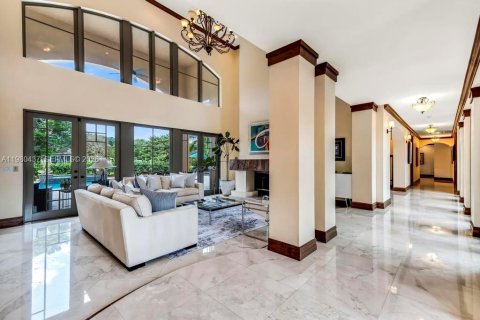 House in Davie, Florida 5 bedrooms, 580.73 sq.m. № 2067796 - photo 7