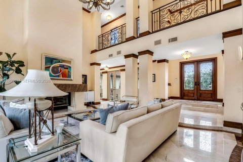 House in Davie, Florida 5 bedrooms, 580.73 sq.m. № 2067796 - photo 11