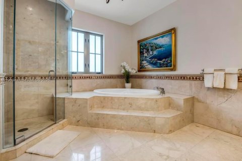 House in Davie, Florida 5 bedrooms, 580.73 sq.m. № 2067796 - photo 28