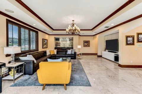 House in Davie, Florida 5 bedrooms, 580.73 sq.m. № 2067796 - photo 16