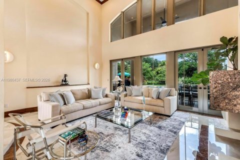 House in Davie, Florida 5 bedrooms, 580.73 sq.m. № 2067796 - photo 9