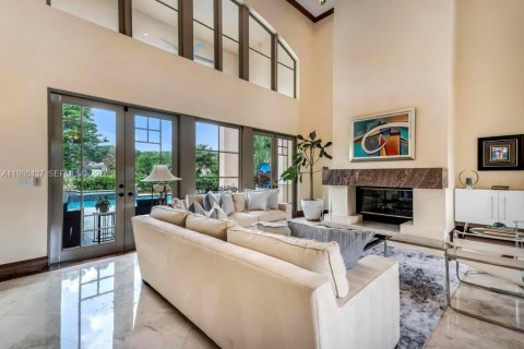 House in Davie, Florida 5 bedrooms, 580.73 sq.m. № 2067796 - photo 8