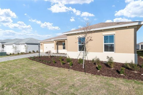 House in Ocala, Florida 3 bedrooms, 220.46 sq.m. № 2166052 - photo 2