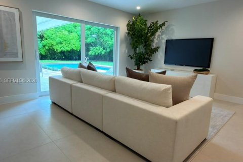 Casa en venta en Palmetto Bay, Florida, 5 dormitorios, 252.88 m2 № 2388032 - foto 24