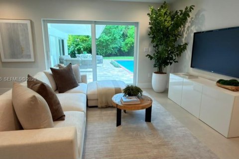 Casa en venta en Palmetto Bay, Florida, 5 dormitorios, 252.88 m2 № 2388032 - foto 25