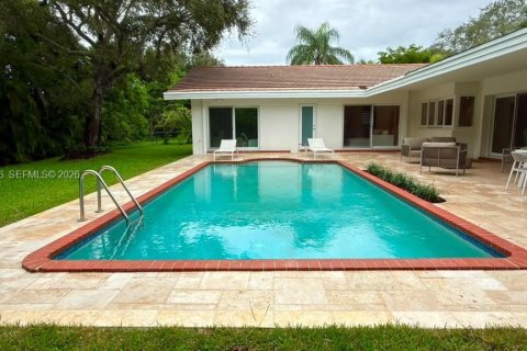 Casa en venta en Palmetto Bay, Florida, 5 dormitorios, 252.88 m2 № 2388032 - foto 7