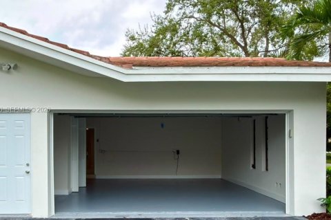 Casa en venta en Palmetto Bay, Florida, 5 dormitorios, 252.88 m2 № 2388032 - foto 10