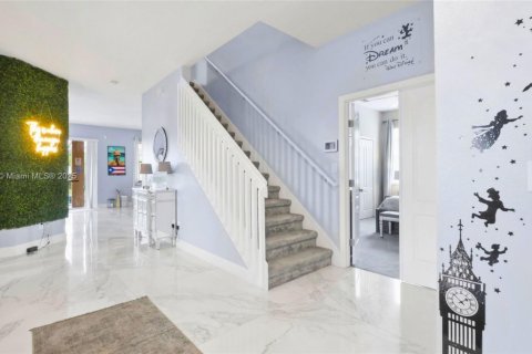 House in Davenport, Florida 5 bedrooms, 299.24 sq.m. № 1834457 - photo 20