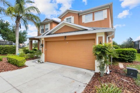 House in Davenport, Florida 5 bedrooms, 299.24 sq.m. № 1834457 - photo 3