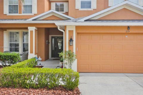 House in Davenport, Florida 5 bedrooms, 299.24 sq.m. № 1834457 - photo 5