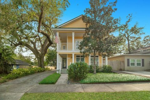 House in Orlando, Florida 3 bedrooms, 185.8 sq.m. № 2348357